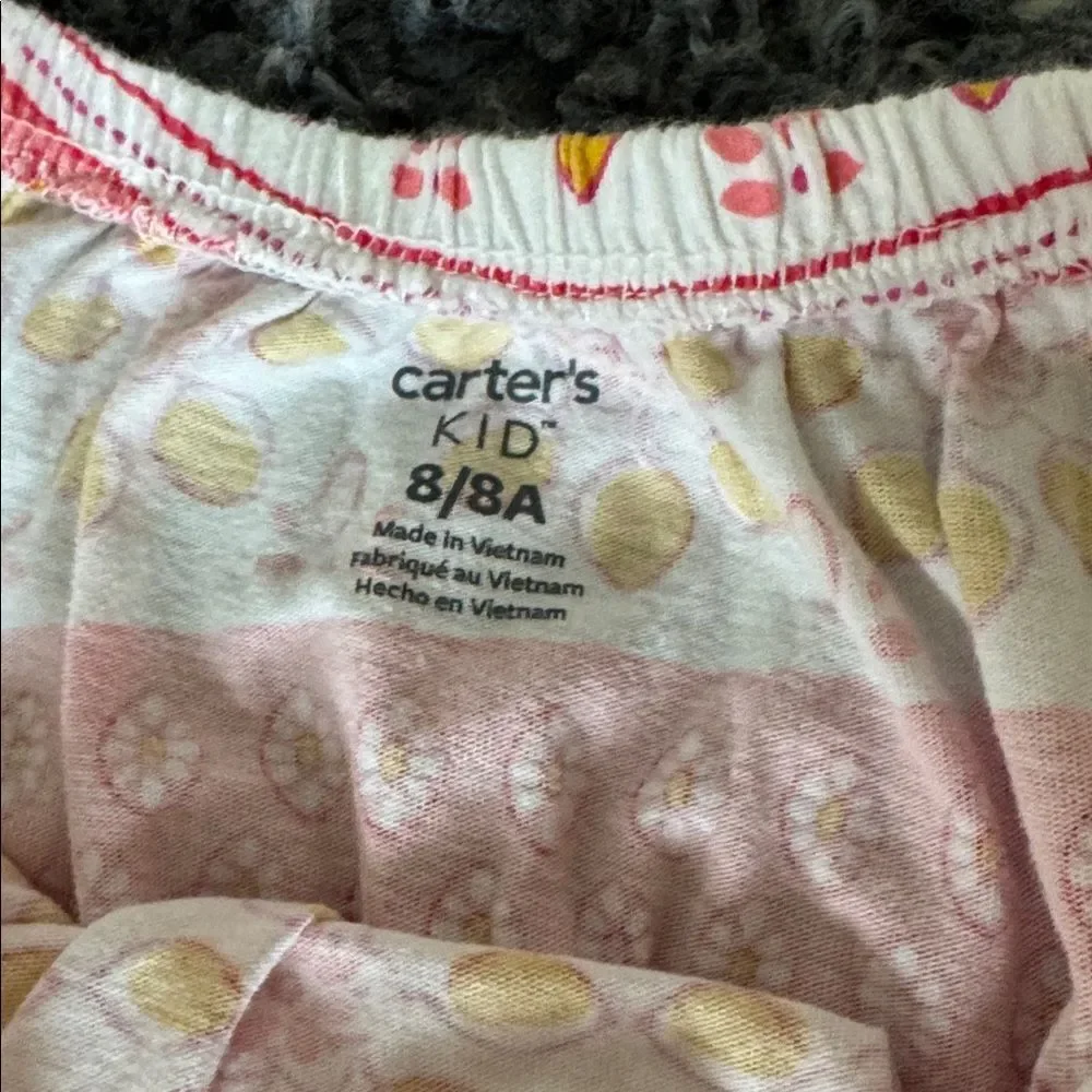 Carters hand me